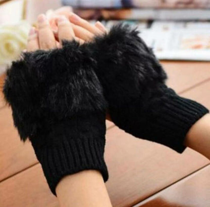 FUR GLOVES